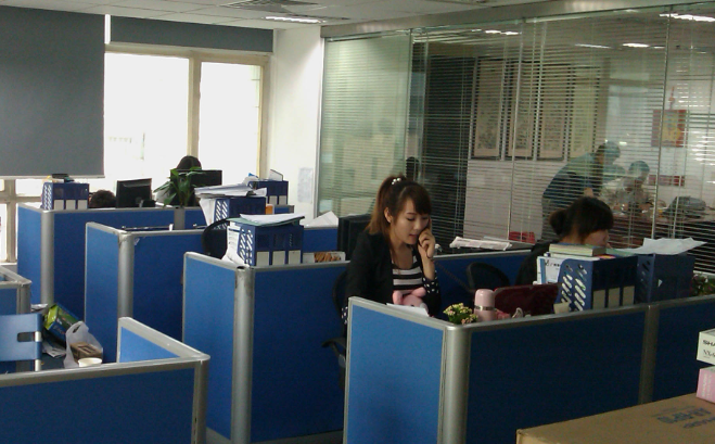 法律科技融合趋势下智能合同审查工具的应用与局限